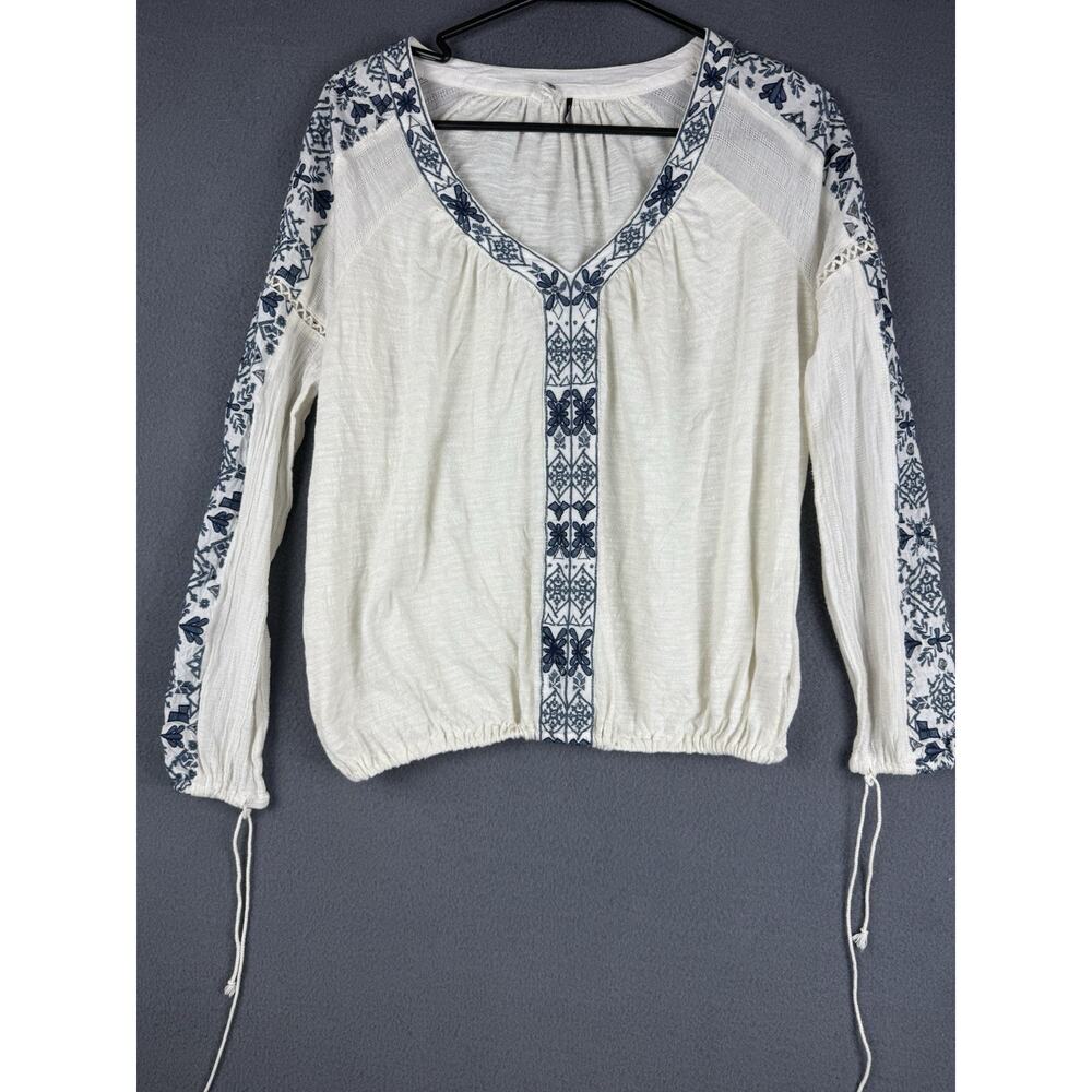 Akemi + Kin Top Womens XSmall White Blue Embroidered Boho Tassel Tie Blouse